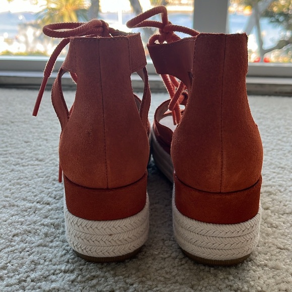 New Sorel Gladiator Sandals - Picture 4 of 8